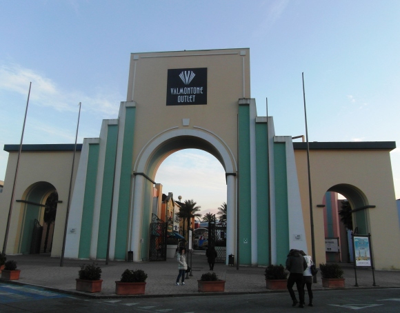 outlet valmontone